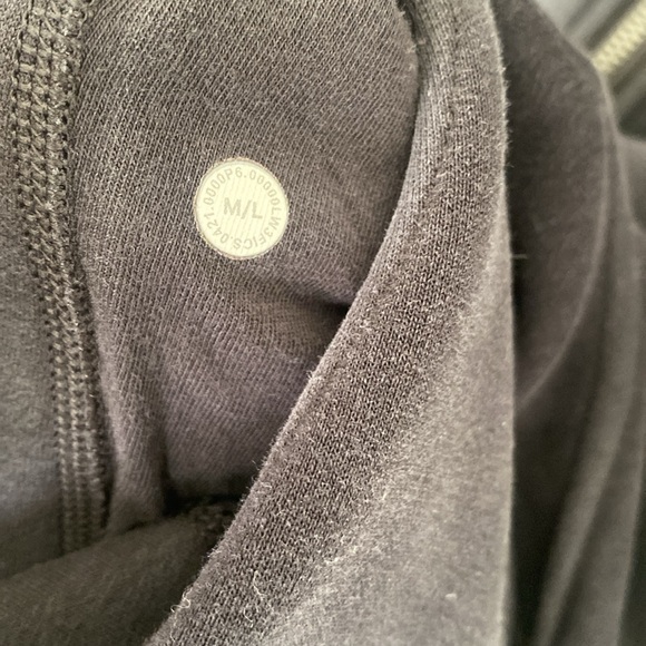 (A11) Lululemon Thick Fleece Half Zip, Black, Size M/L - Picture 11 of 13